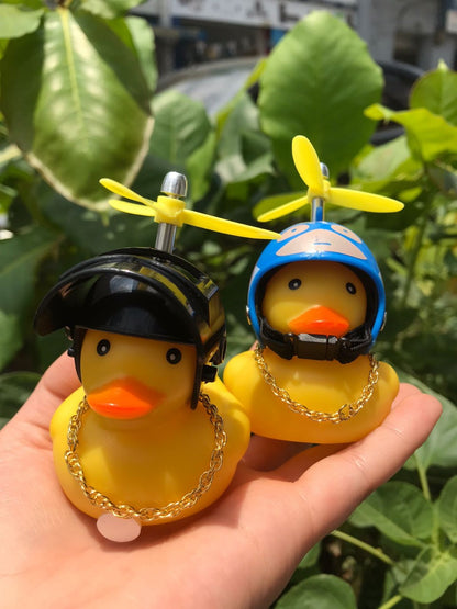 Patito Pato viajero Con Casco Hélice Lentes Cadena Para Bici Moto